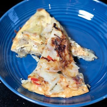 Spanish Tortilla Omelette with Chilli, Thyme, and Garlic