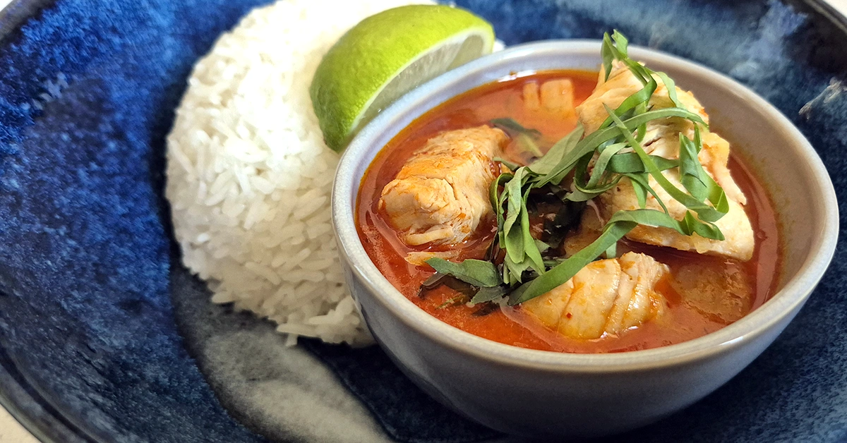 Thai Red Curry with Chicken and Pineapple - Love the Kitchen